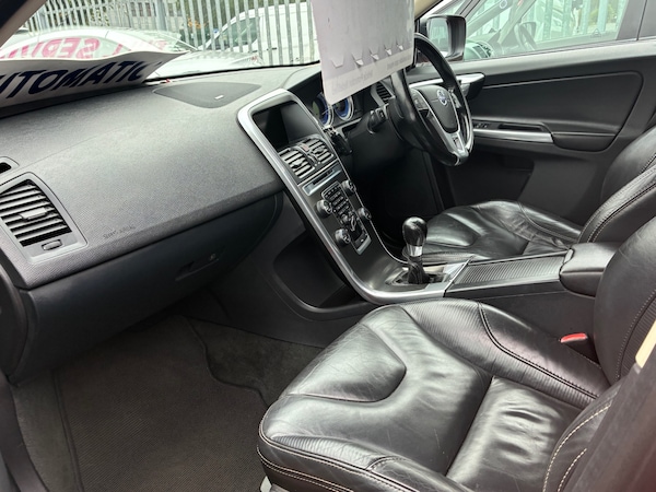 Used Volvo XC60 2011 for sale - 76274861: Photo 9