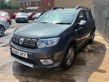 Used Dacia Sandero Stepway 2017 for sale - 78862339: Photo