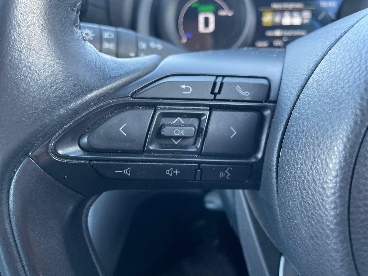 Used Toyota Yaris Cross 2022 for sale - 76849741: Photo 16