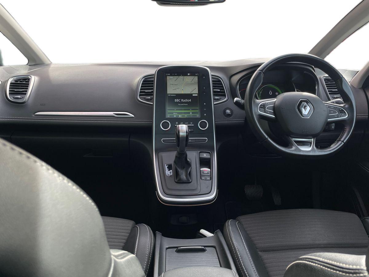 Used Renault Grand Scenic 2017 for sale - 76913600: Photo 13