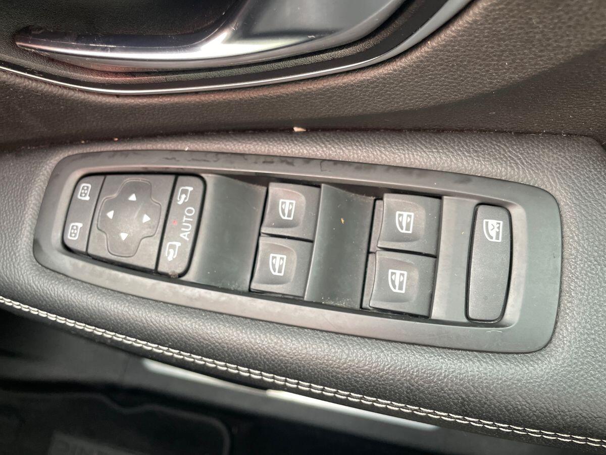 Used Renault Grand Scenic 2017 for sale - 76913600: Photo 20