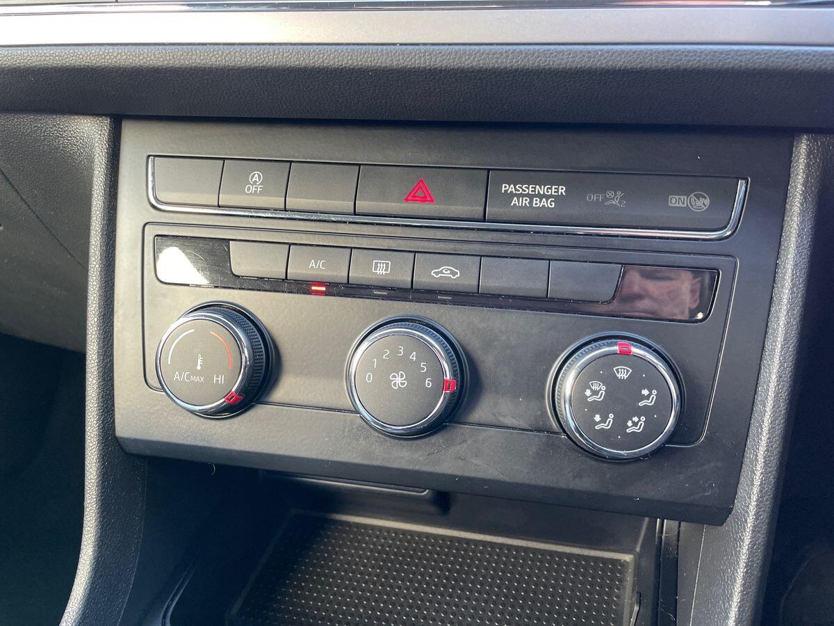 Used SEAT Leon 2018 for sale - 76998957: Photo 18