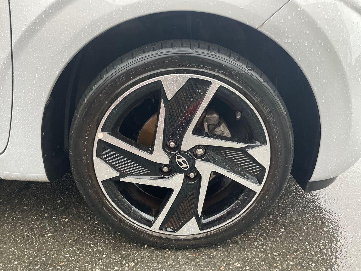 Used Hyundai i10 2024 for sale - 76824997: Photo 9