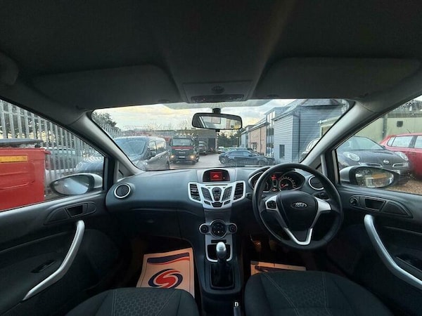 Used Ford Fiesta 2010 for sale - 74942246: Photo 31
