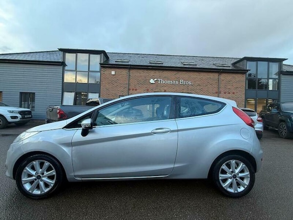 Used Ford Fiesta 2010 for sale - 74942246: Photo 6