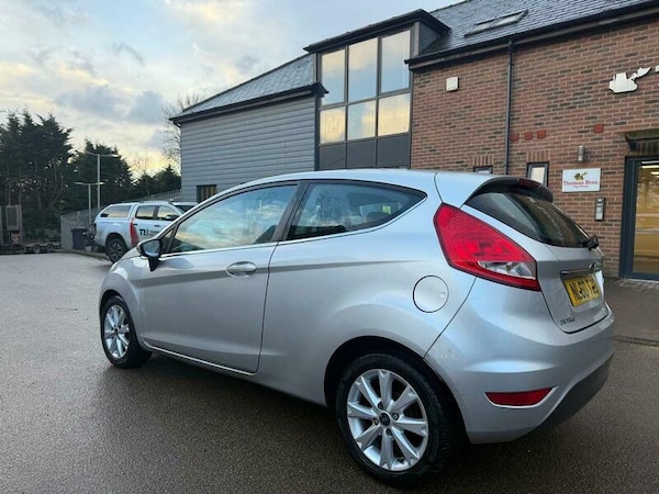 Used Ford Fiesta 2010 for sale - 74942246: Photo 9