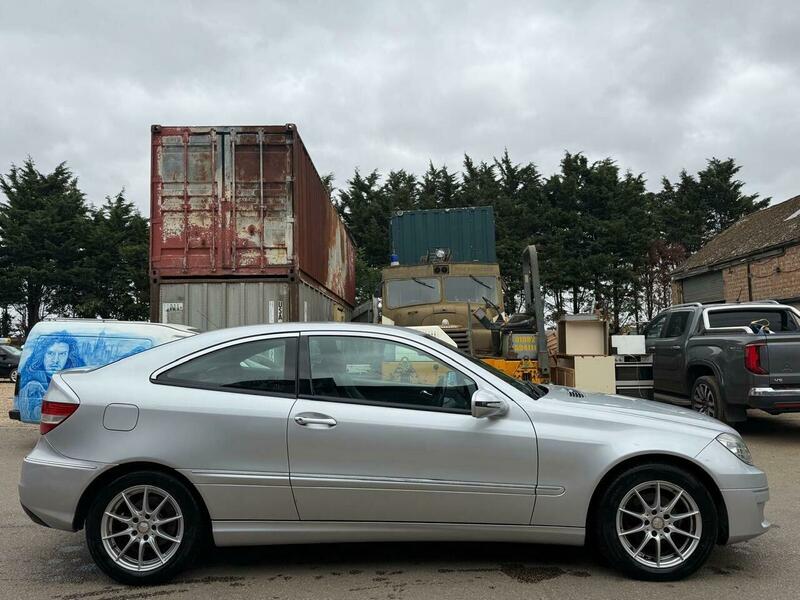 Used Mercedes-Benz CLC Class 2010 for sale - 77452710: Photo 11