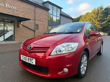 Used Toyota Auris 2011 for sale - 76611445: Photo