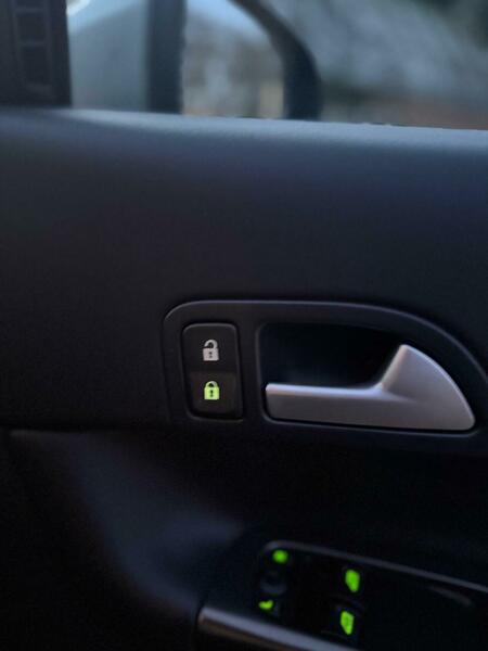 Used Volvo C30 2009 for sale - 77107325: Photo 27