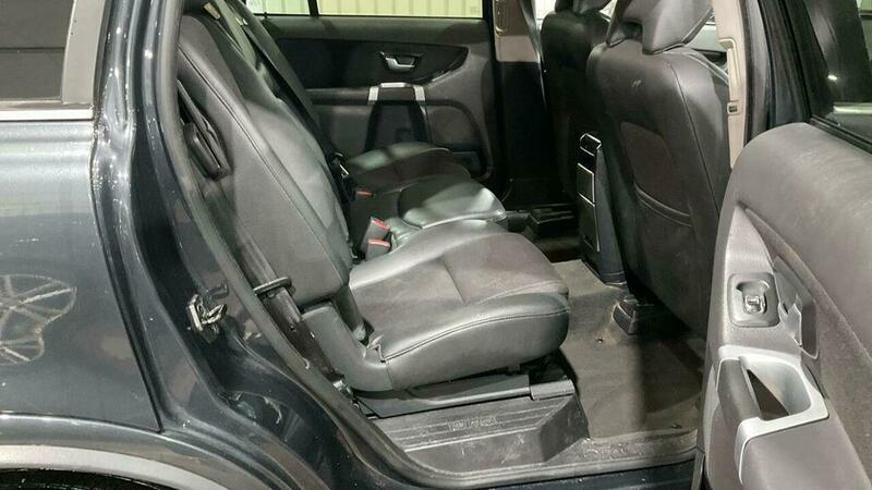 Used Volvo XC90 2011 for sale - 77384917: Photo 10