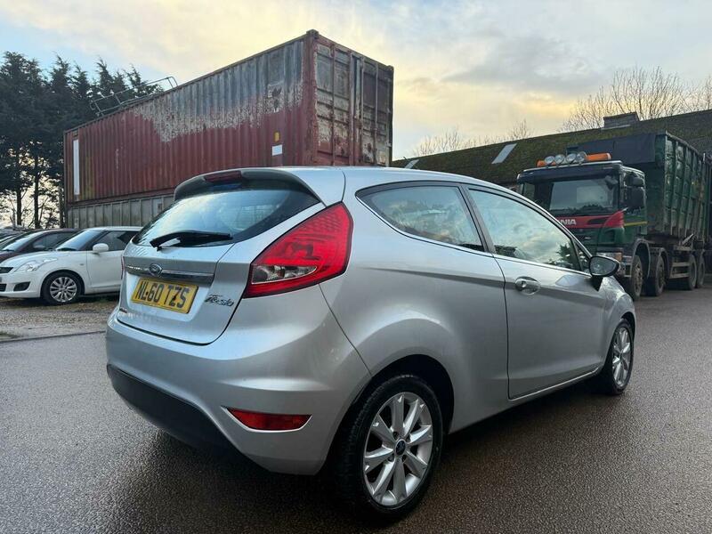 Used Ford Fiesta 2010 for sale - 76559710: Photo 11