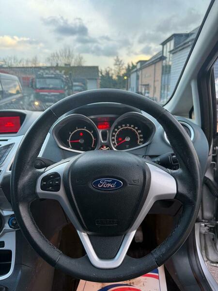 Used Ford Fiesta 2010 for sale - 76559710: Photo 19