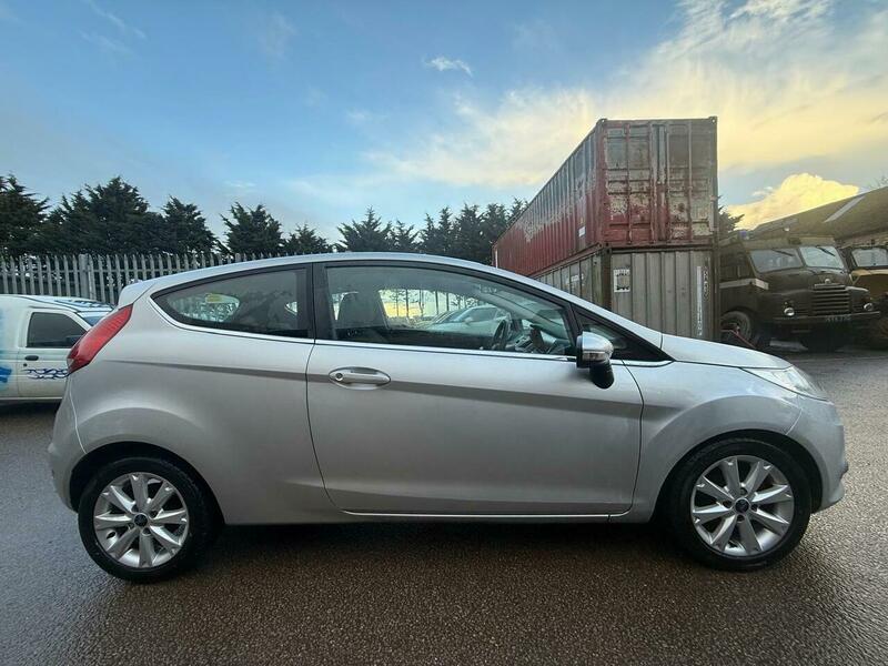 Used Ford Fiesta 2010 for sale - 76559710: Photo 8