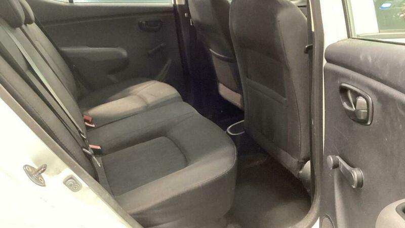 Used Hyundai i10 2011 for sale - 77384908: Photo 10