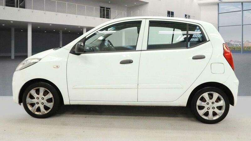 Used Hyundai i10 2011 for sale - 77384908: Photo 8