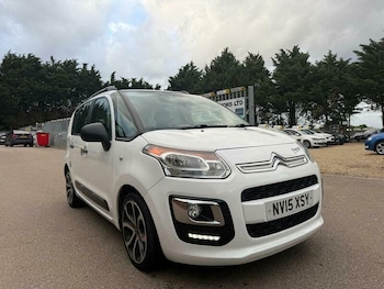 2015 - 1.4 VTi 16V Selection 5dr