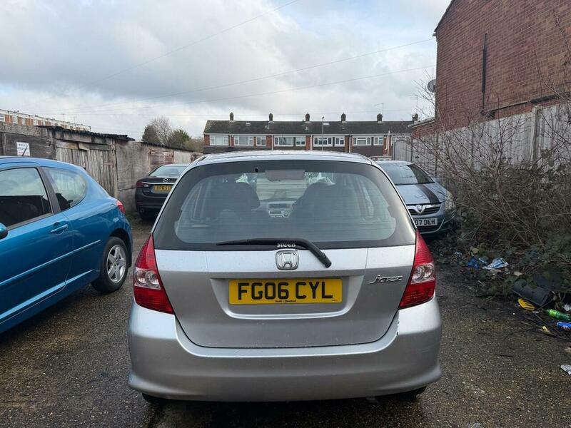 Used Honda Jazz 2006 for sale - 77632323: Photo 3