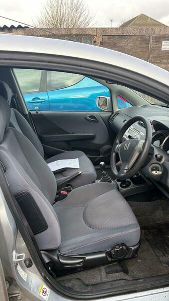 Used Honda Jazz 2006 for sale - 77632323: Photo 6