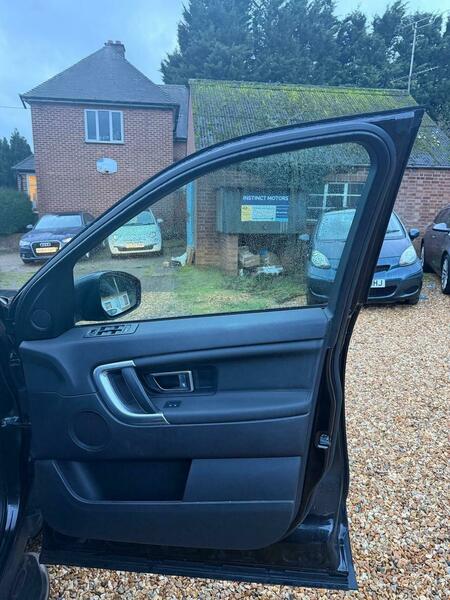 Used Land Rover Discovery Sport 2016 for sale - 76855323: Photo 25