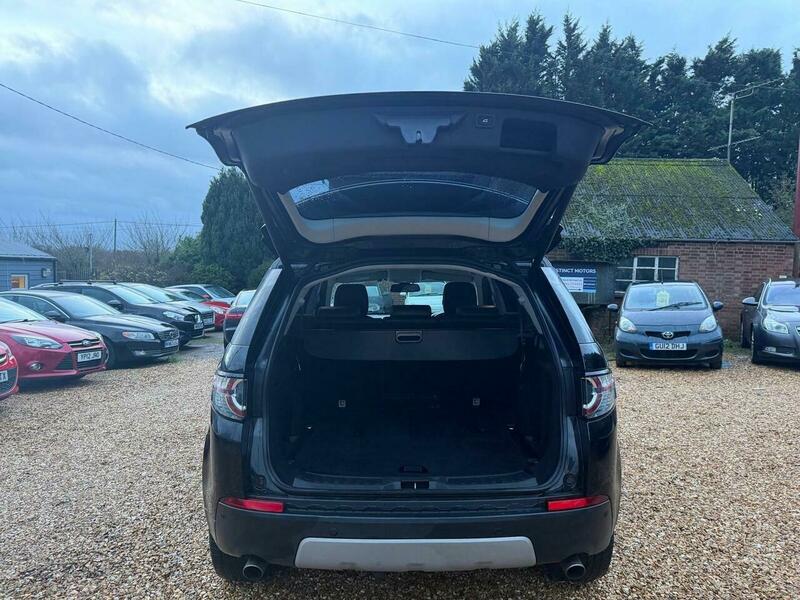 Used Land Rover Discovery Sport 2016 for sale - 76855323: Photo 32