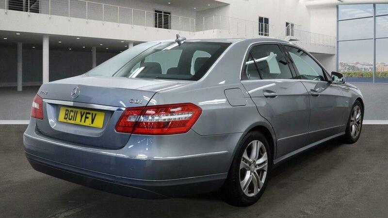 Used Mercedes-Benz E Class 2011 for sale - 76596071: Photo 11