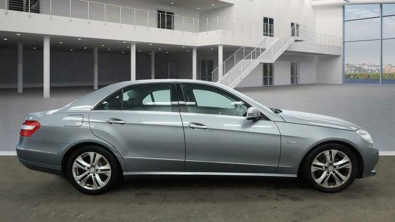 Used Mercedes-Benz E Class 2011 for sale - 76596071: Photo 12