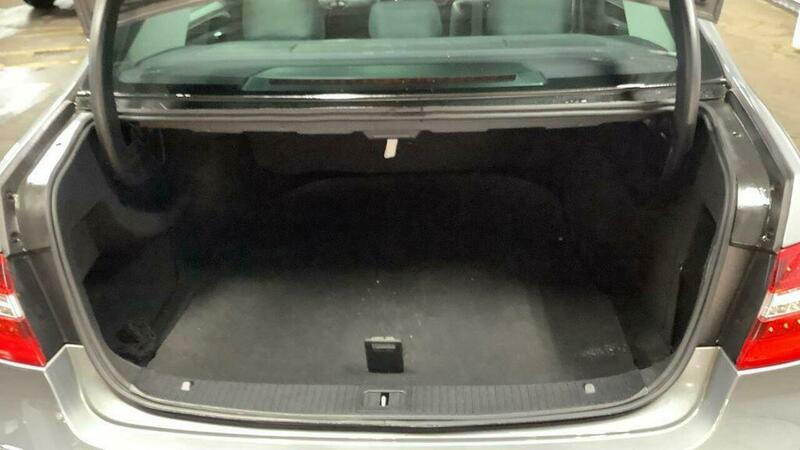 Used Mercedes-Benz E Class 2011 for sale - 76596071: Photo 15