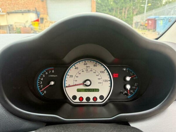 Used Hyundai i10 2009 for sale - 76245607: Photo 23