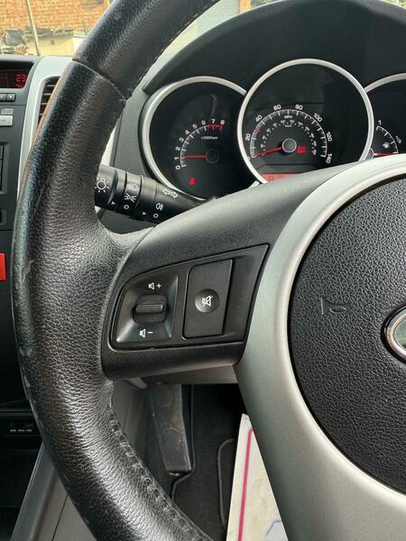 Used Kia Venga 2010 for sale - 75445023: Photo 36