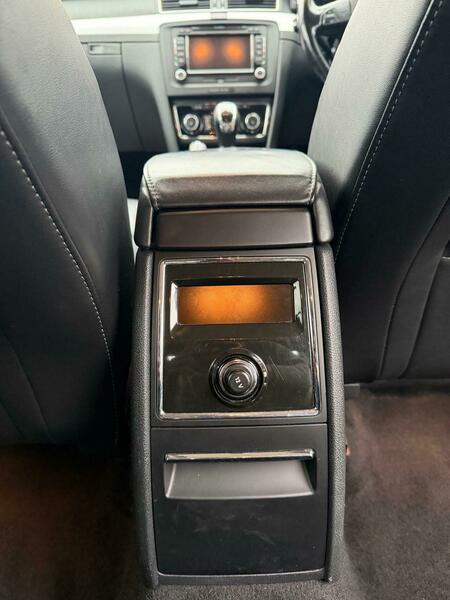 Used Skoda Superb 2011 for sale - 76591316: Photo 22