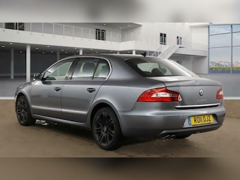 Used Skoda Superb 2011 for sale - 76591316: Photo