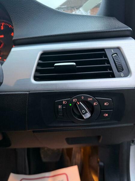 Used BMW 3 Series 2011 for sale - 76368380: Photo 21