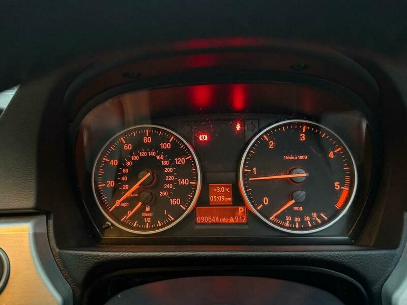 Used BMW 3 Series 2011 for sale - 76368380: Photo 25