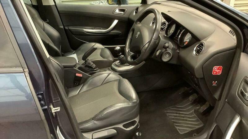 Used Peugeot 308 2013 for sale - 77020522: Photo 11