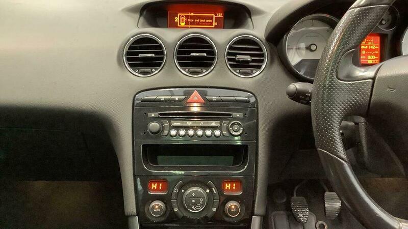 Used Peugeot 308 2013 for sale - 77020522: Photo 13