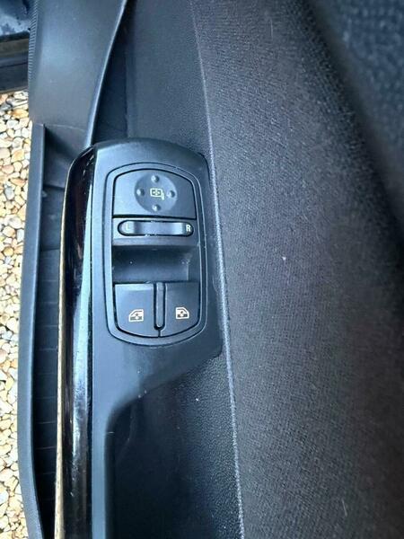 Used Vauxhall Corsa 2011 for sale - 76910786: Photo 19