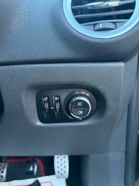 Used Vauxhall Corsa 2011 for sale - 76910786: Photo 20