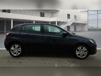 Used Peugeot 308 2016 for sale - 77384909: Photo