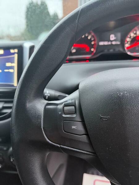Used Peugeot 208 2013 for sale - 76559714: Photo 21