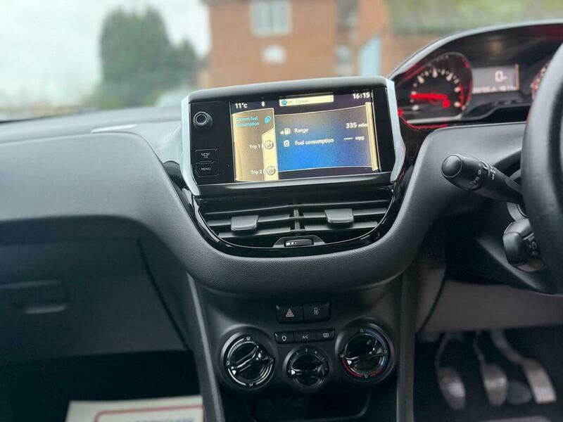 Used Peugeot 208 2013 for sale - 76559714: Photo 25