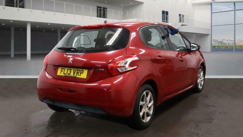 Used Peugeot 208 2013 for sale - 76559714: Photo 5