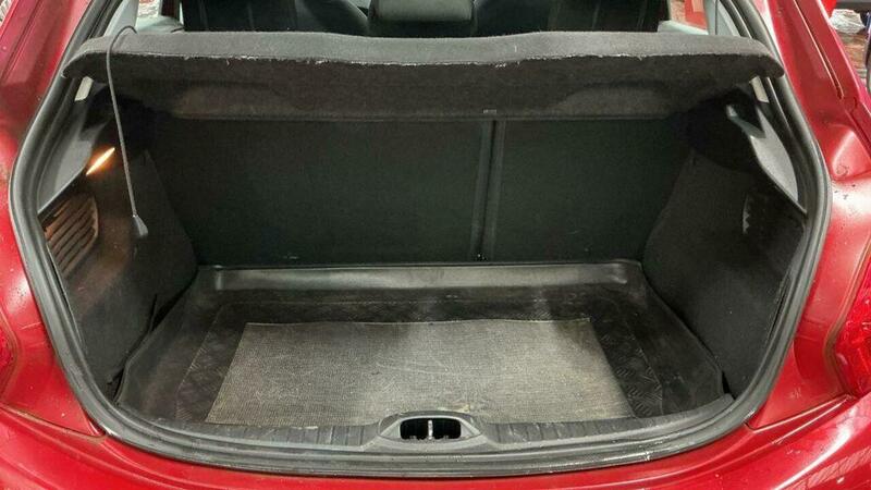 Used Peugeot 208 2013 for sale - 76559714: Photo 8