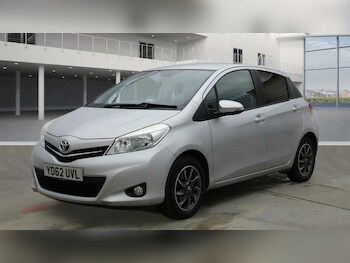 Used Toyota Yaris 2012 for sale - 77564128: Photo