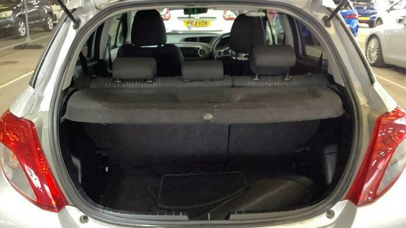 Used Toyota Yaris 2012 for sale - 77564128: Photo 9