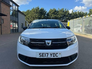 Used Dacia Sandero 2017 for sale - 75974738: Photo