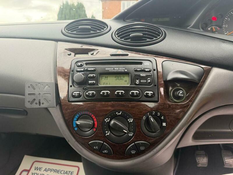 Used Ford Focus 2000 for sale - 77007825: Photo 15