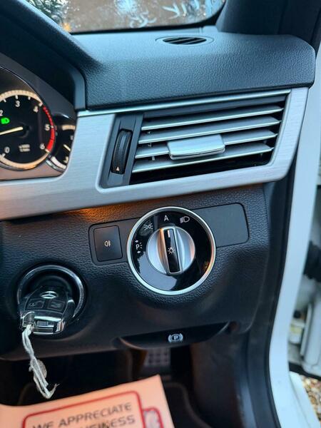 Used Mercedes-Benz E Class 2010 for sale - 76751519: Photo 21