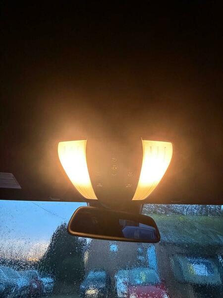 Used Mercedes-Benz E Class 2010 for sale - 76751519: Photo 34