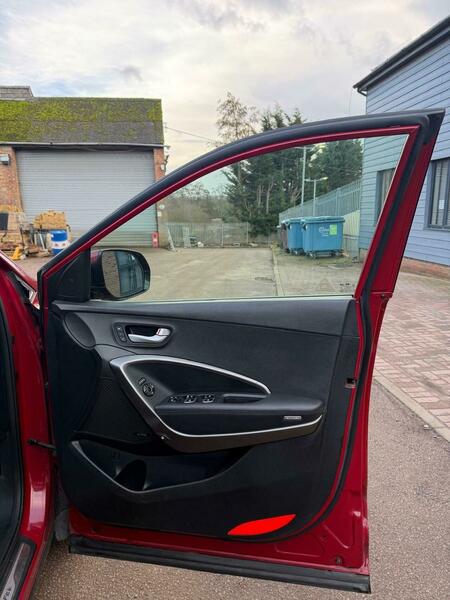 Used Hyundai Santa Fe 2016 for sale - 77395029: Photo 26