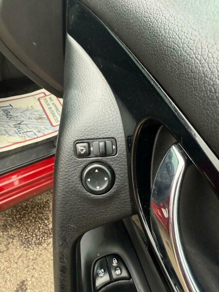 Used Nissan Qashqai 2015 for sale - 76236316: Photo 33